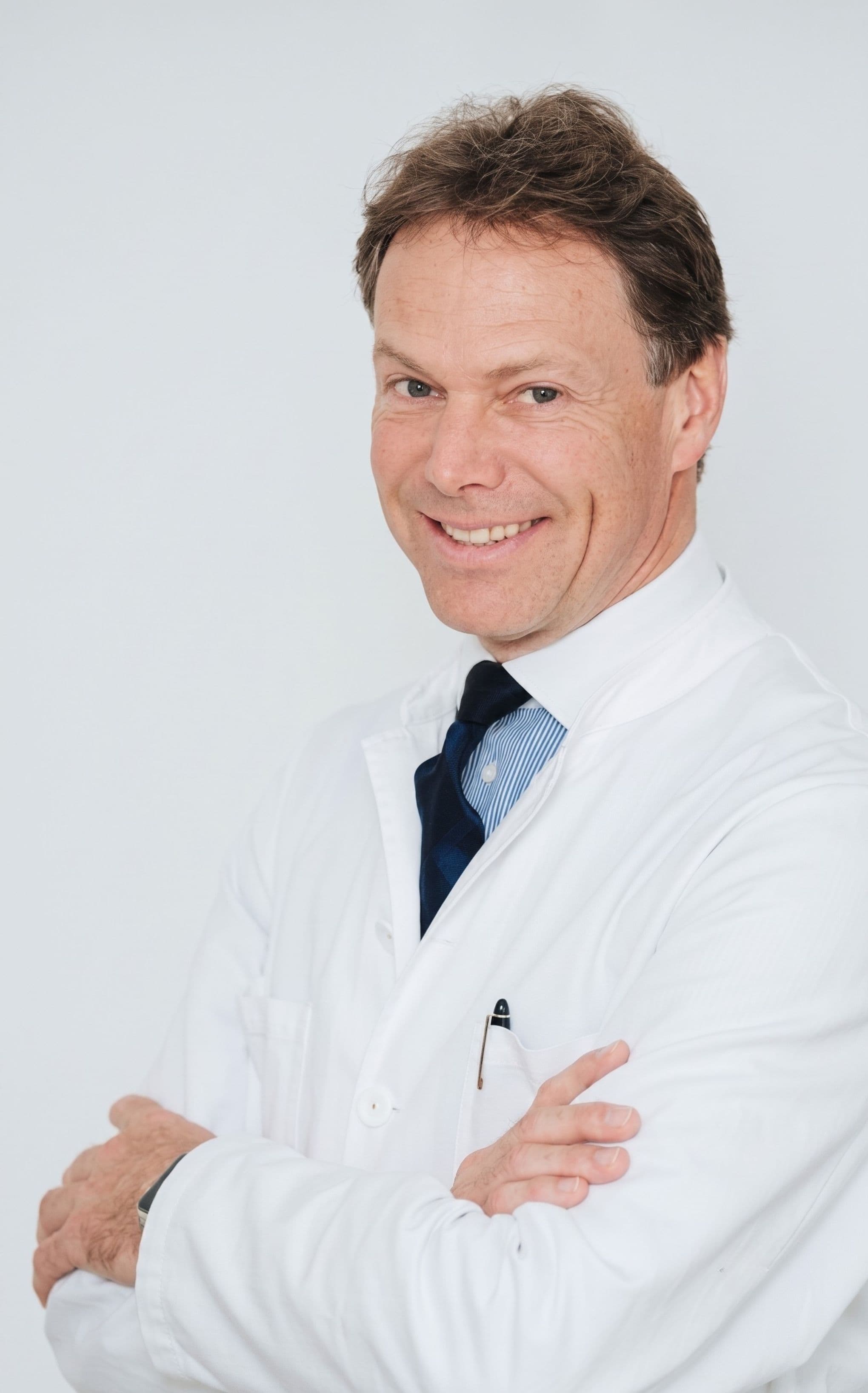 Univ. lect. ass. Prof. Dr. Gobert Freiherr von Skrbensky – Facharzt für Unfallchirurgie, Orthopädie & Sportorthopädie